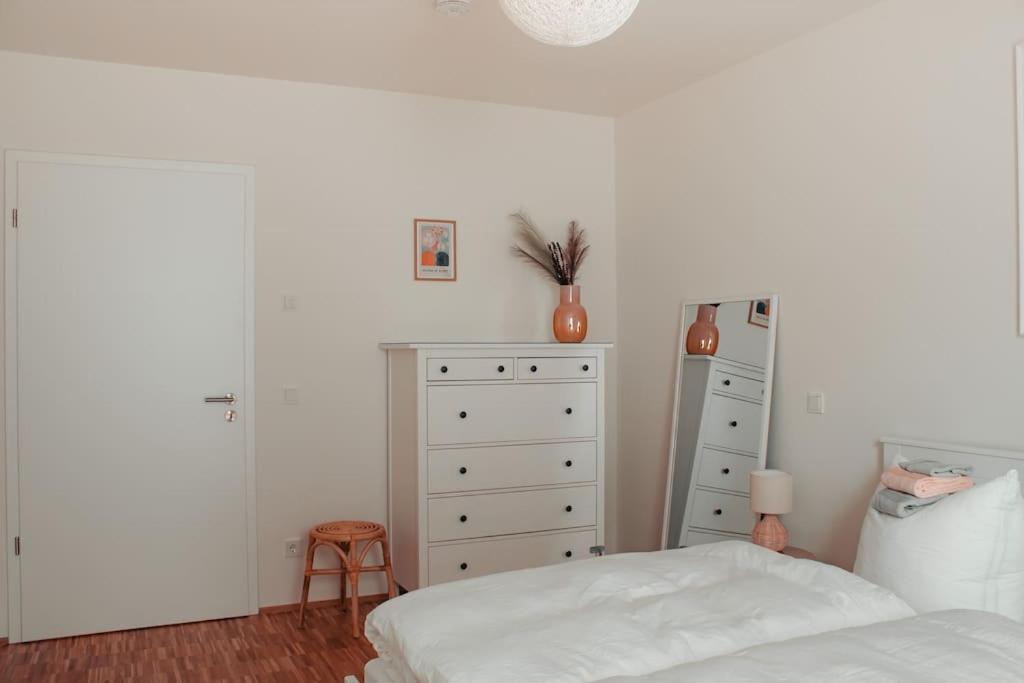 Modern 2 R-Apartment/Netflix/Fitness/Billiard Dresden Buitenkant foto